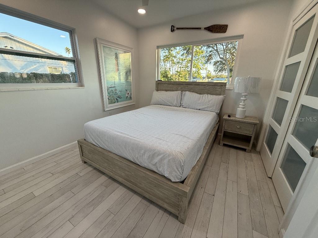 8401 JACARANDA AVE, SEMINOLE, FL, 33777