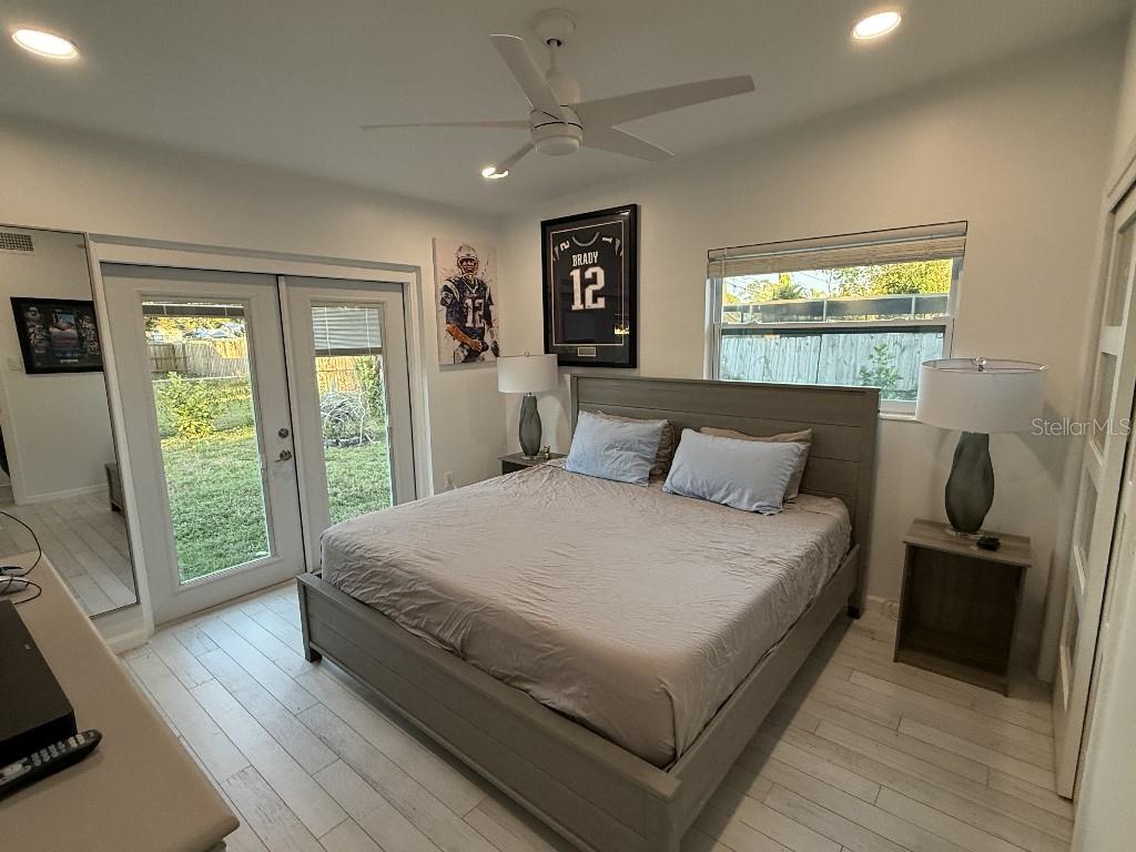 8401 JACARANDA AVE, SEMINOLE, FL, 33777