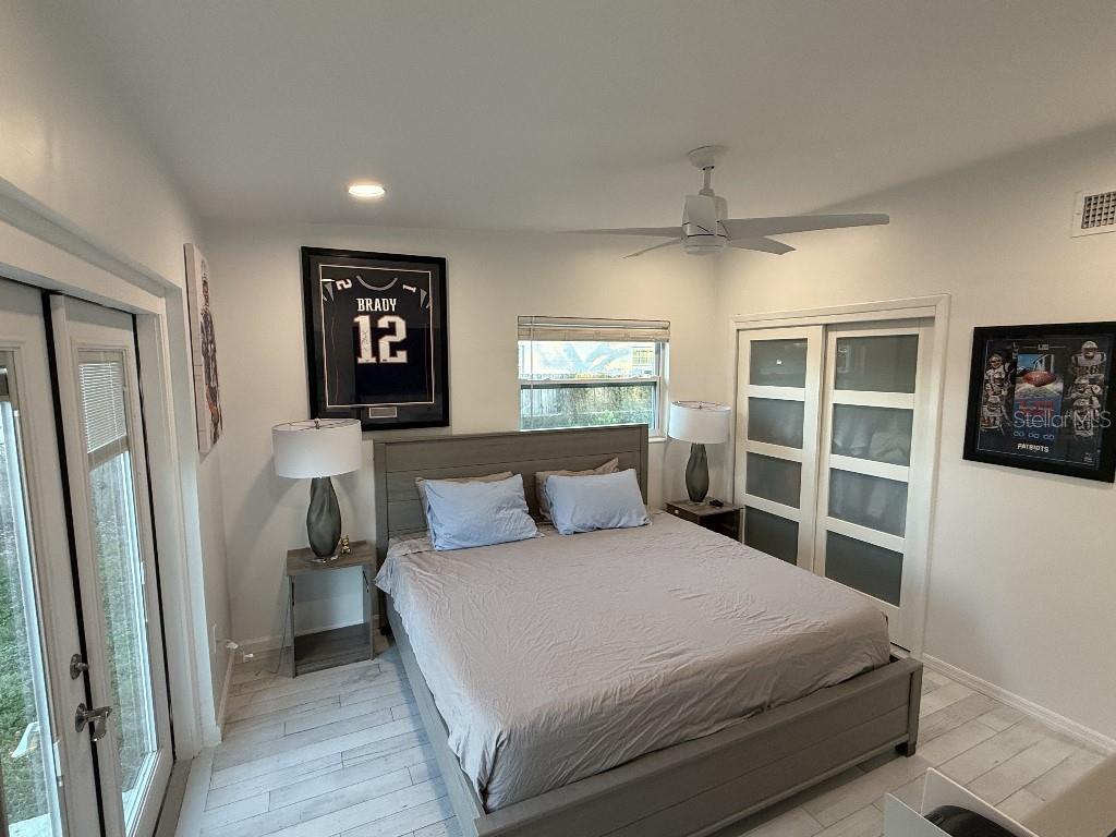 8401 JACARANDA AVE, SEMINOLE, FL, 33777
