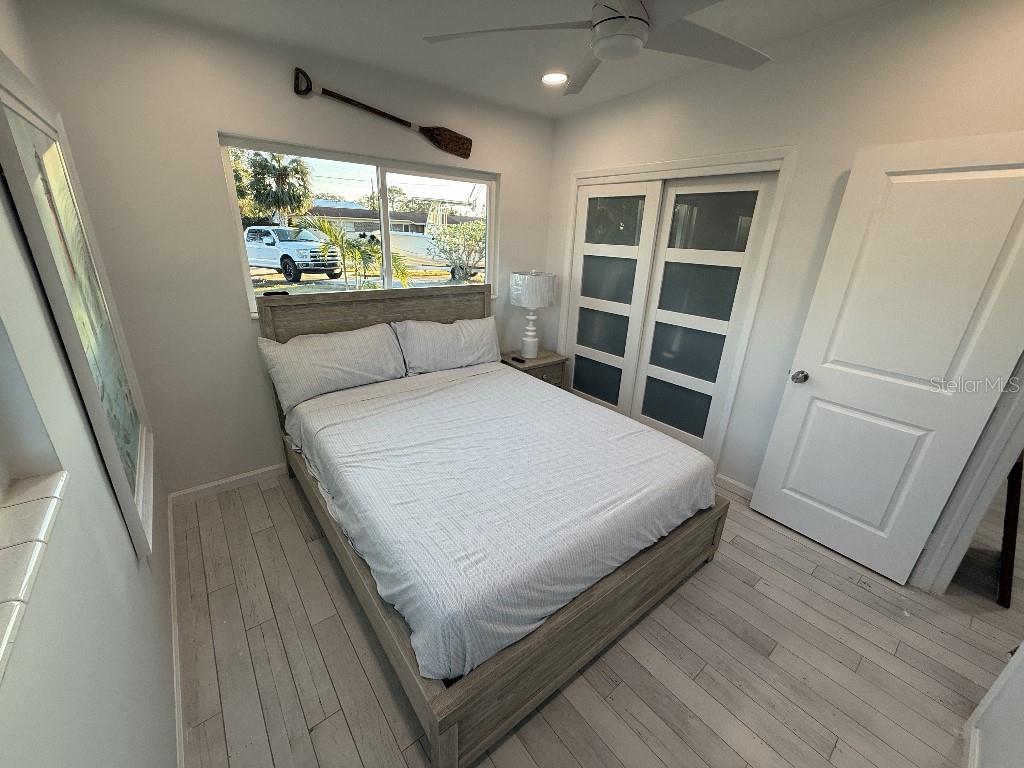 8401 JACARANDA AVE, SEMINOLE, FL, 33777