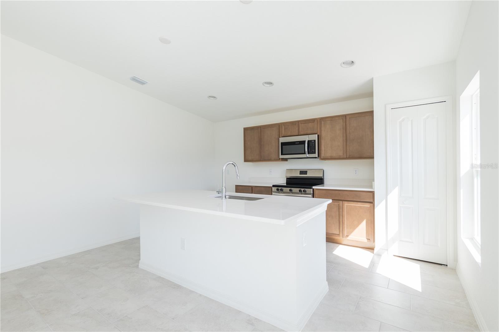 2203 CARSON LOOP, LAKE WALES, FL, 33859