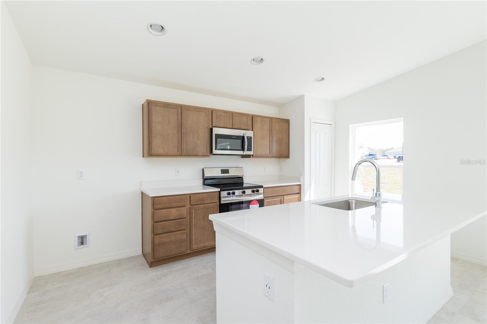 2203 CARSON LOOP, LAKE WALES, FL, 33859