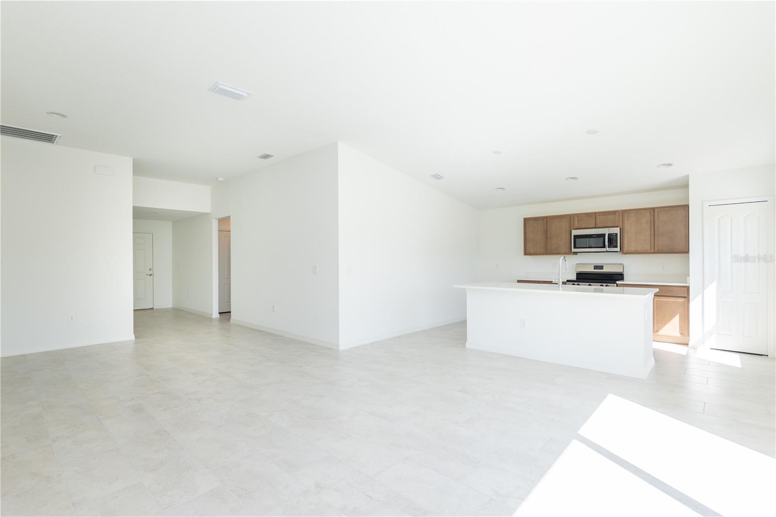 2203 CARSON LOOP, LAKE WALES, FL, 33859