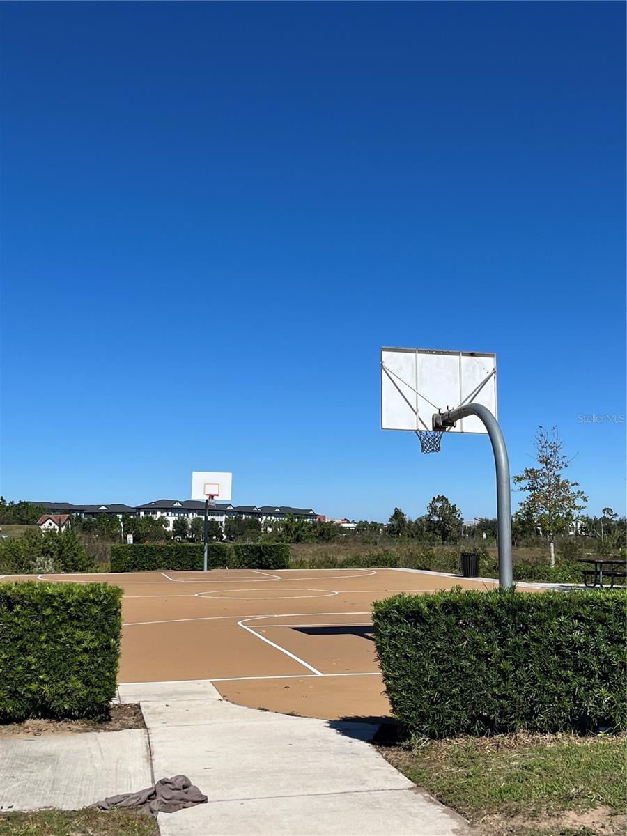 9511 EMERALD BERRY DR, WINTER GARDEN, FL, 34787