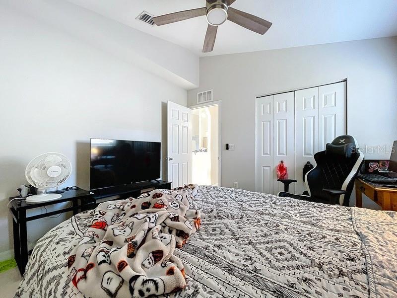 8109 N EDISON AVE, TAMPA, FL, 33604