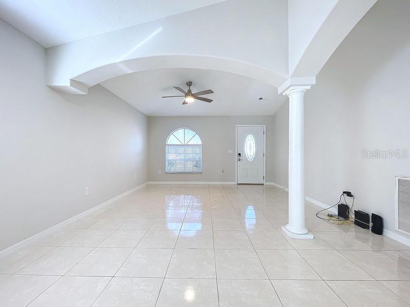 8109 N EDISON AVE, TAMPA, FL, 33604