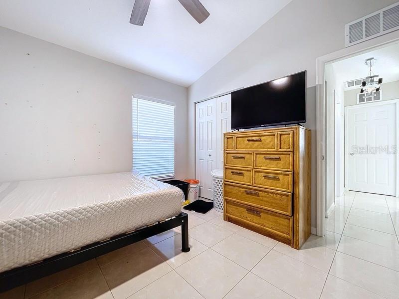 8109 N EDISON AVE, TAMPA, FL, 33604