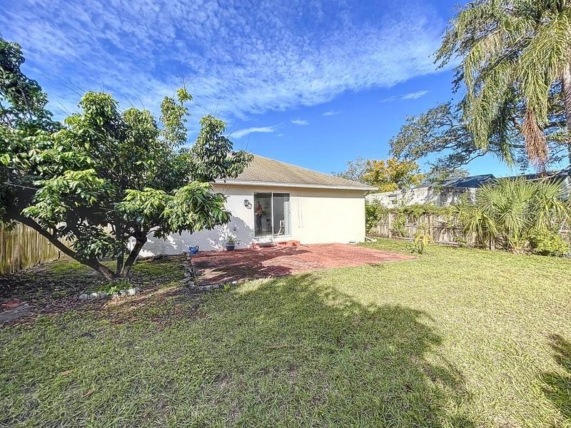 8109 N EDISON AVE, TAMPA, FL, 33604