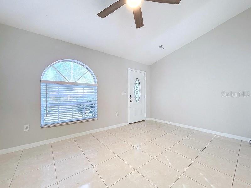 8109 N EDISON AVE, TAMPA, FL, 33604