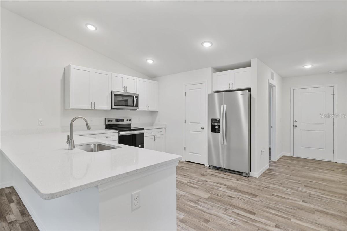 12119 TETZEL AVE, PORT CHARLOTTE, FL, 33981