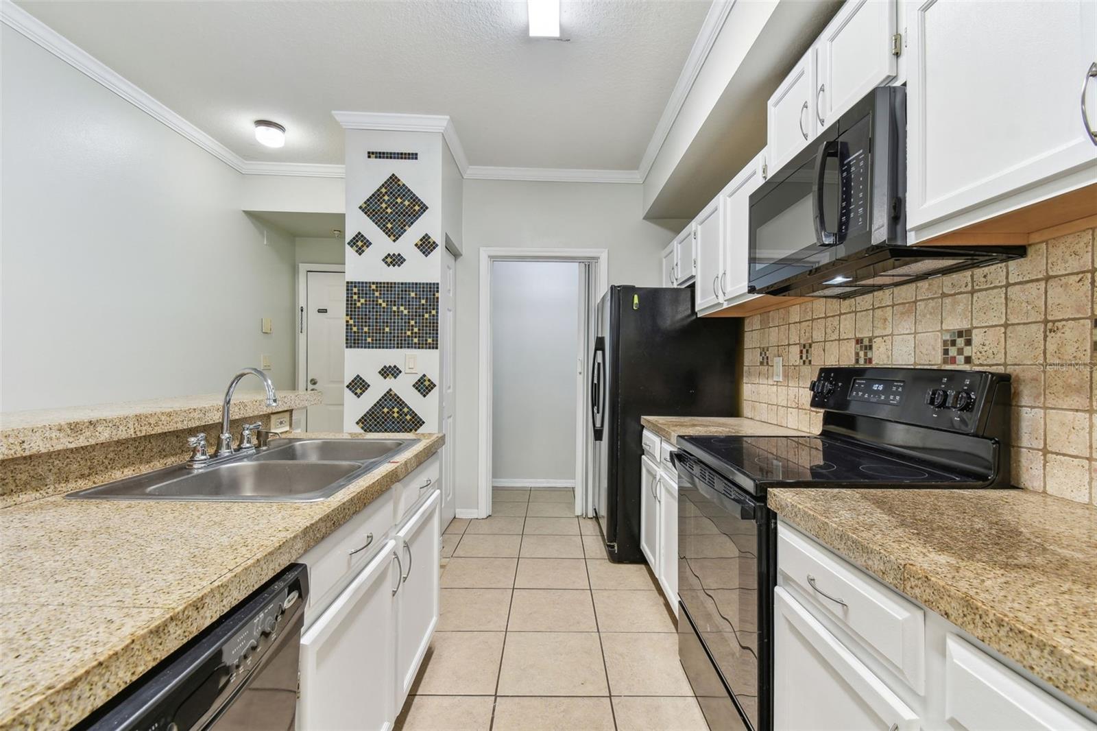 5606 PINNACLE HEIGHTS CIR #304, TAMPA, FL, 33624