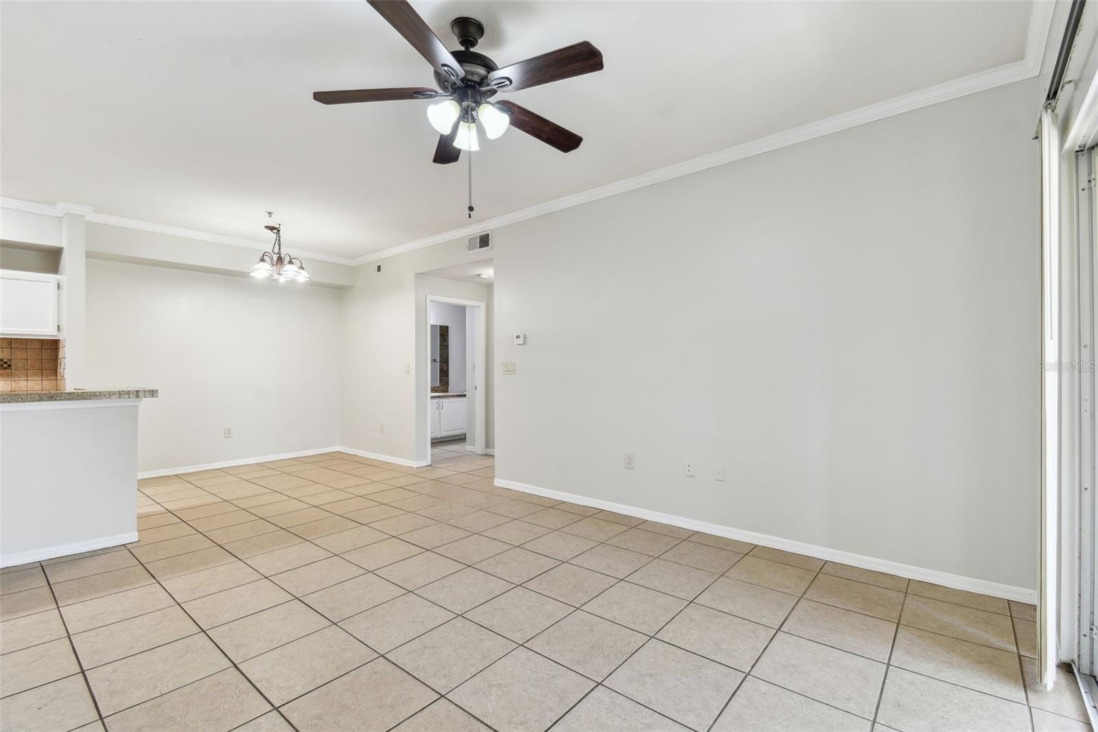 5606 PINNACLE HEIGHTS CIR #304, TAMPA, FL, 33624