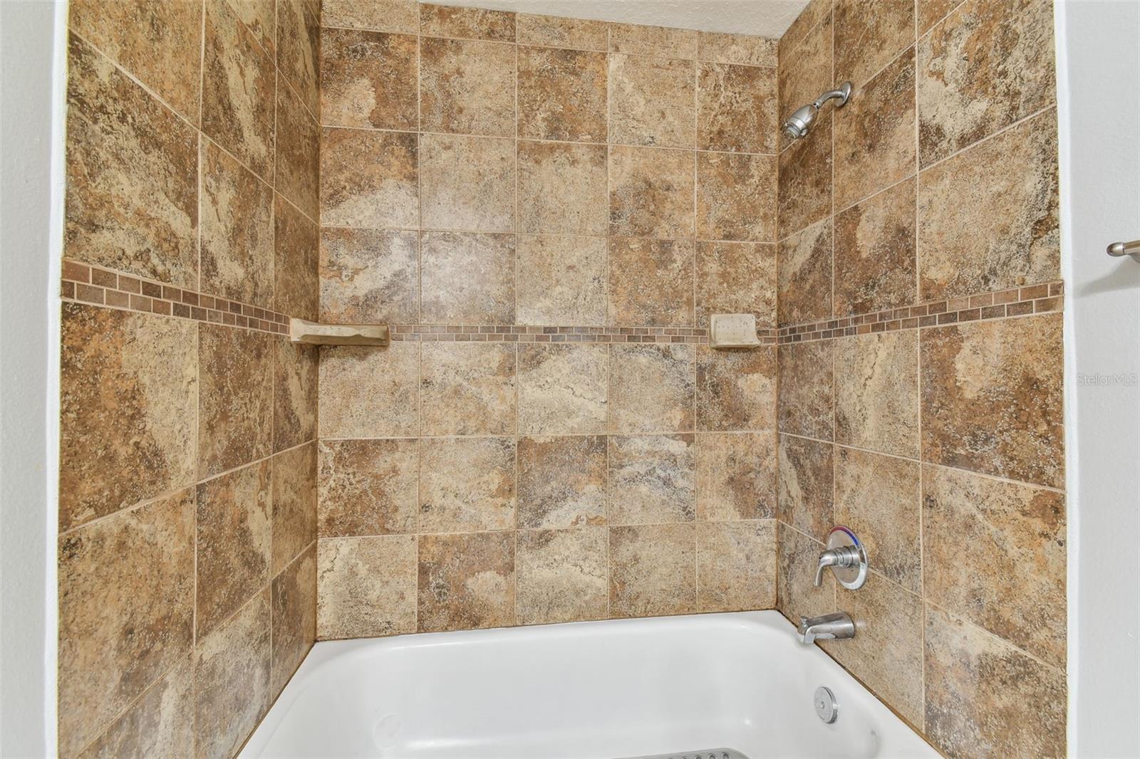 5606 PINNACLE HEIGHTS CIR #304, TAMPA, FL, 33624