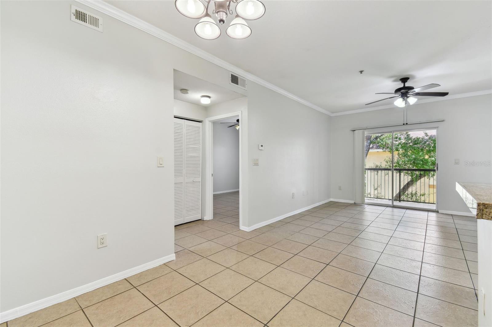 5606 PINNACLE HEIGHTS CIR #304, TAMPA, FL, 33624
