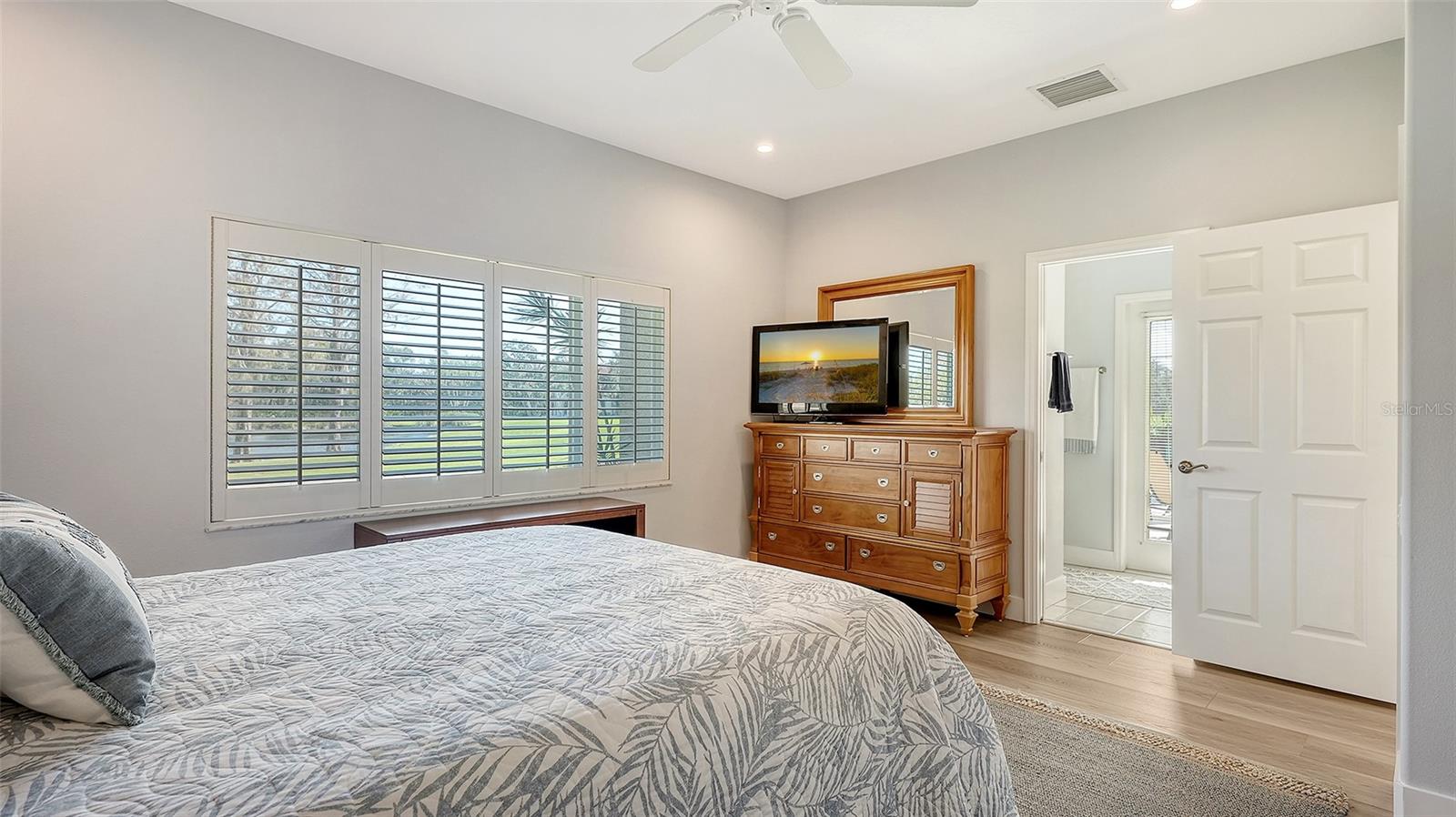 3105 CHARLES MACDONALD DR, SARASOTA, FL, 34240