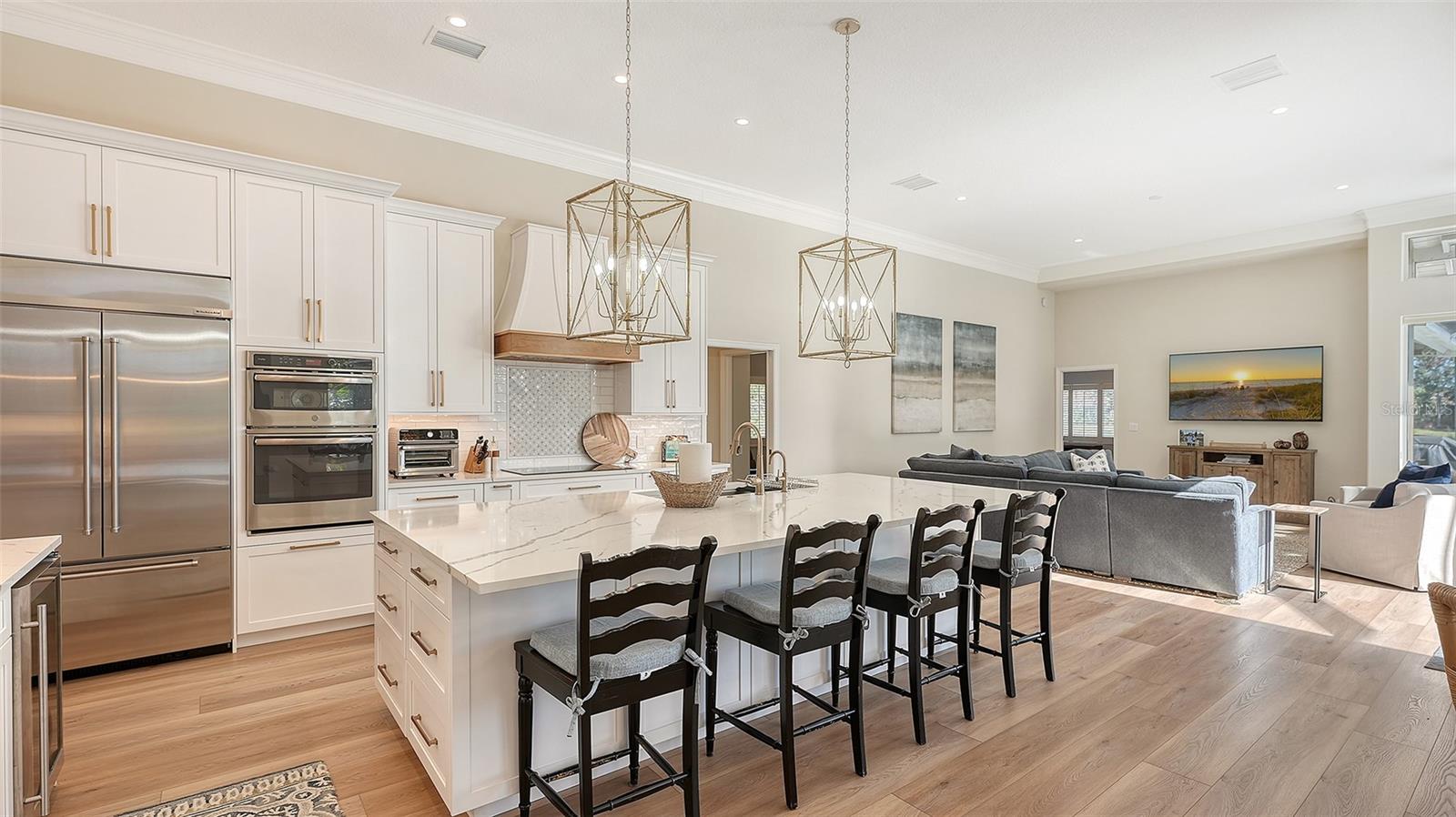 3105 CHARLES MACDONALD DR, SARASOTA, FL, 34240