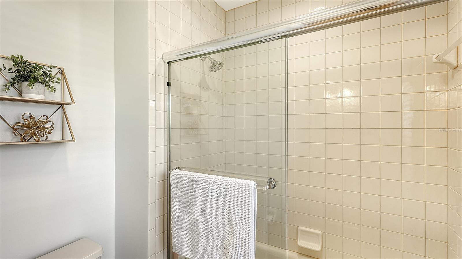 3105 CHARLES MACDONALD DR, SARASOTA, FL, 34240