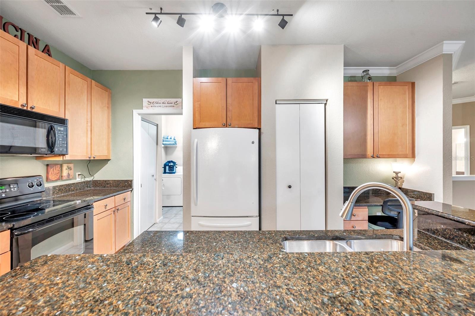 2279 PORTOFINO PL #20-2025, PALM HARBOR, FL, 34683