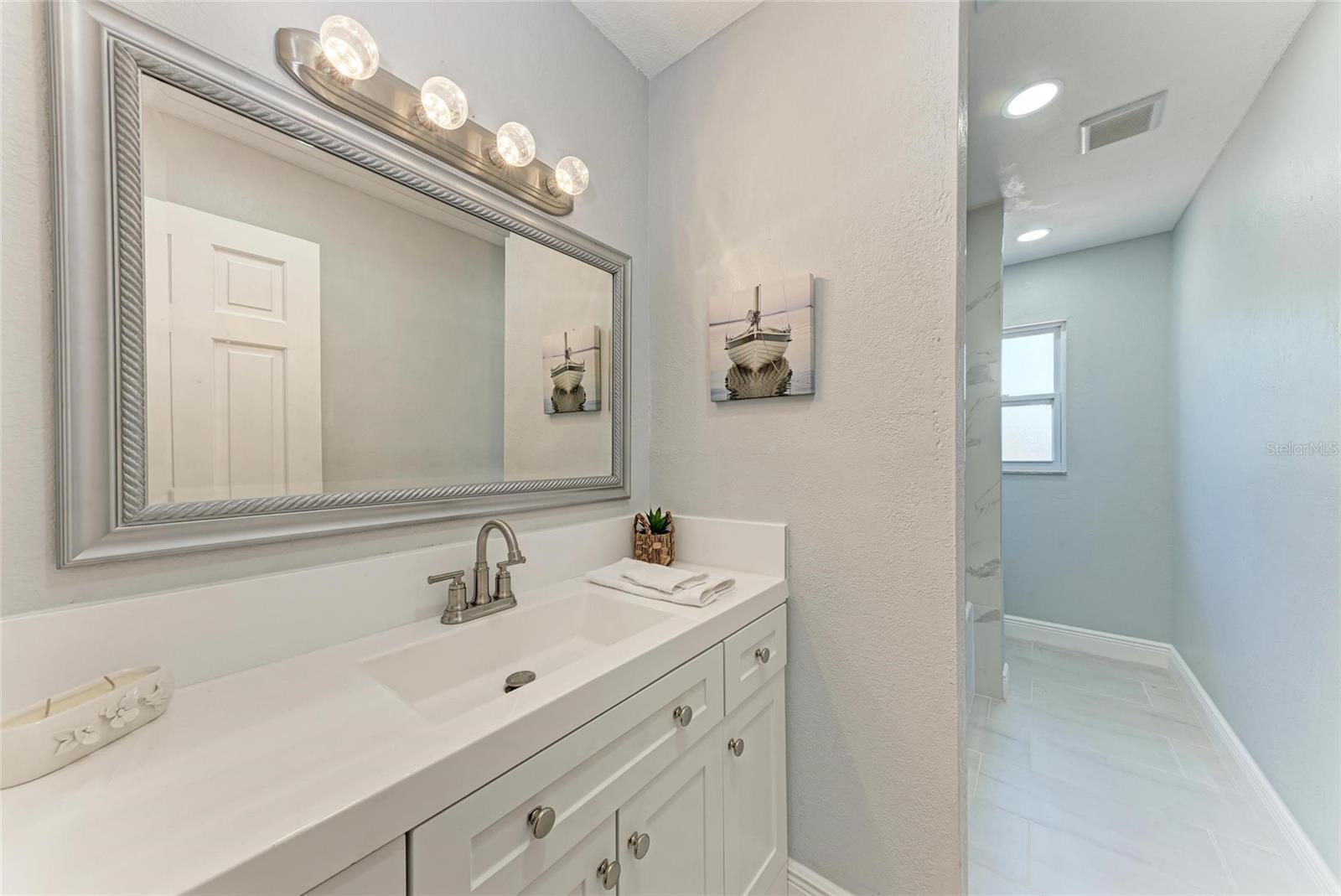 2820 WOOD ST, SARASOTA, FL, 34237