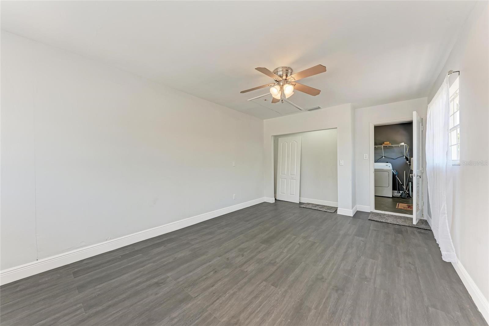 2820 WOOD ST, SARASOTA, FL, 34237