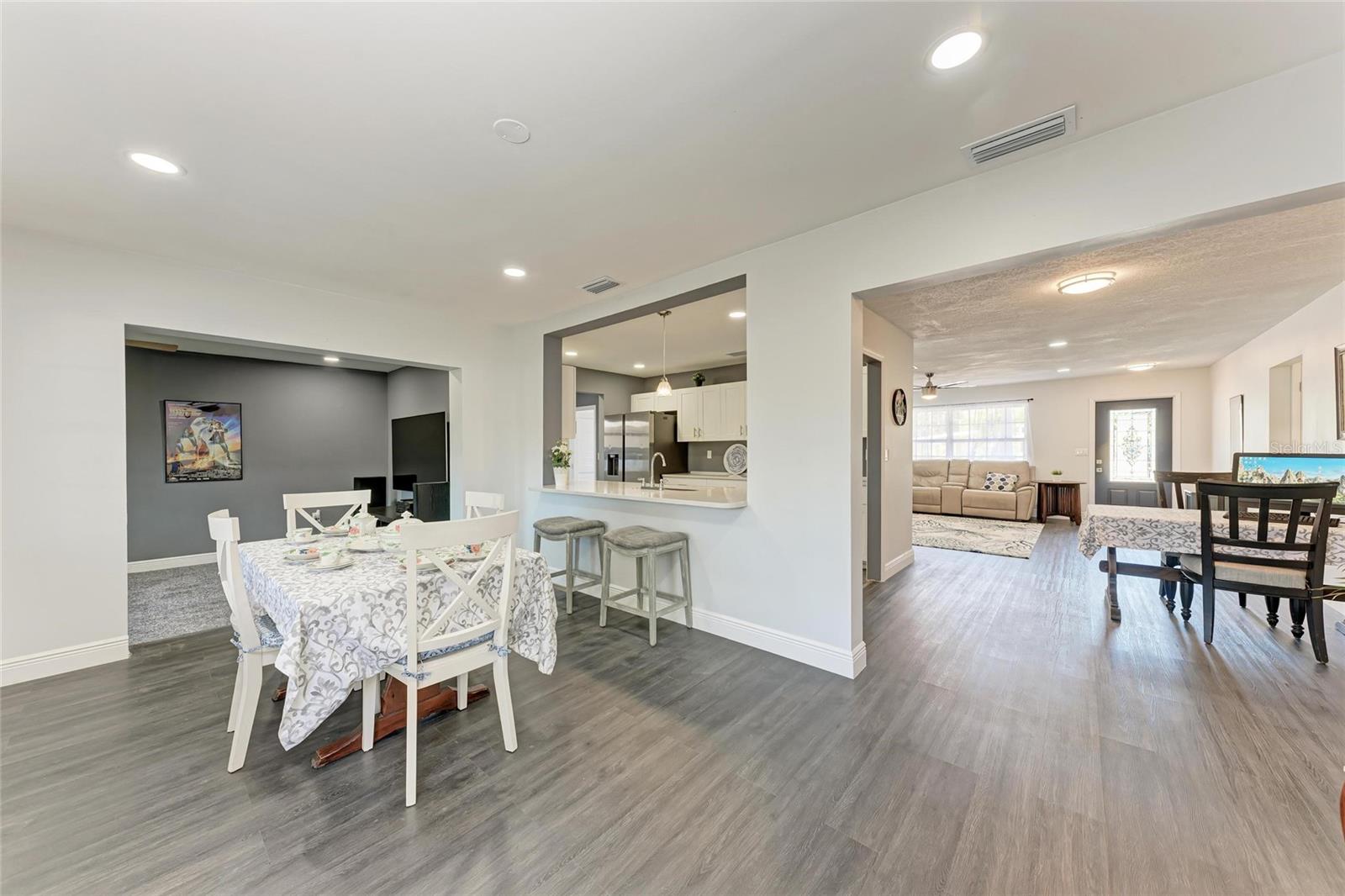 2820 WOOD ST, SARASOTA, FL, 34237