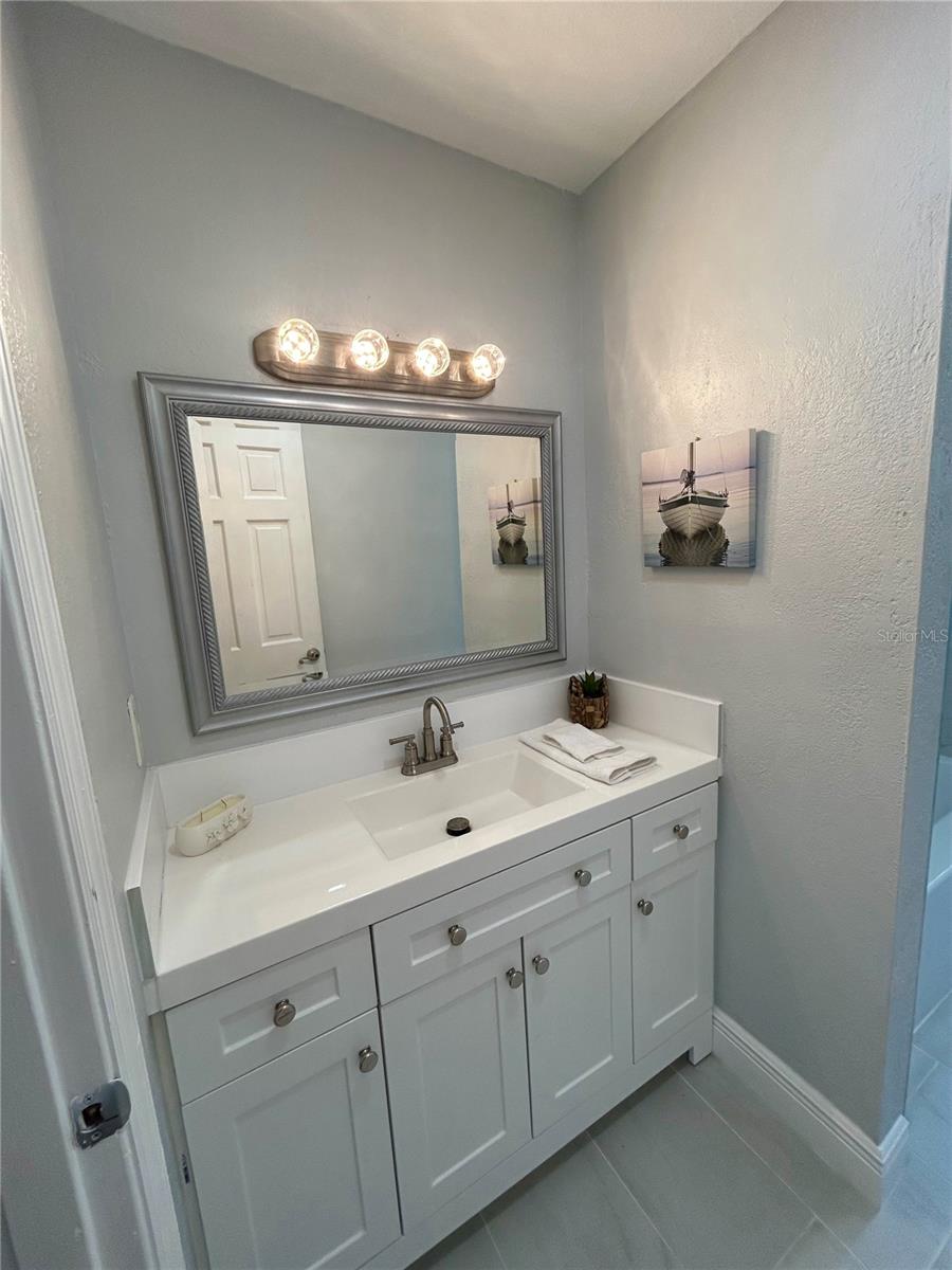 2820 WOOD ST, SARASOTA, FL, 34237