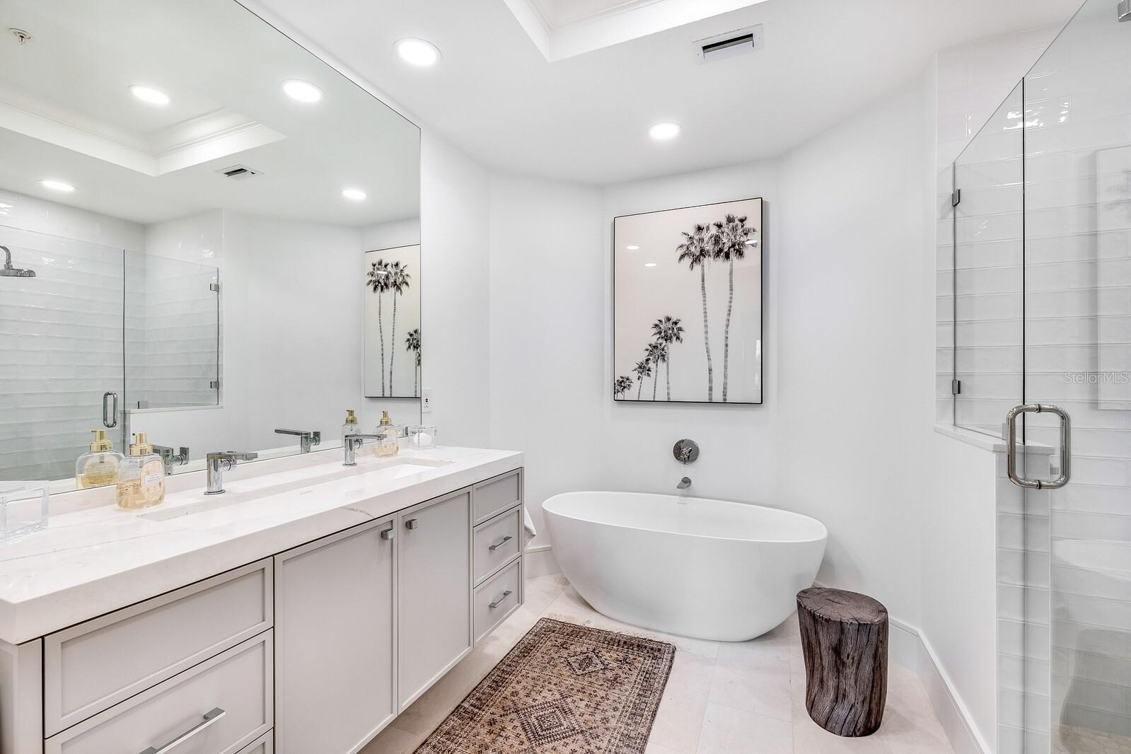725 S HARBOR DR #1, BOCA GRANDE, FL, 33921