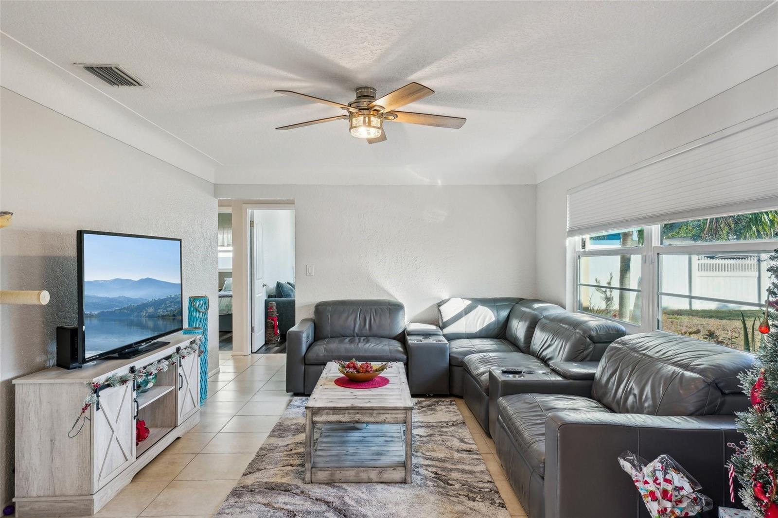 13511 87TH PL, SEMINOLE, FL, 33776