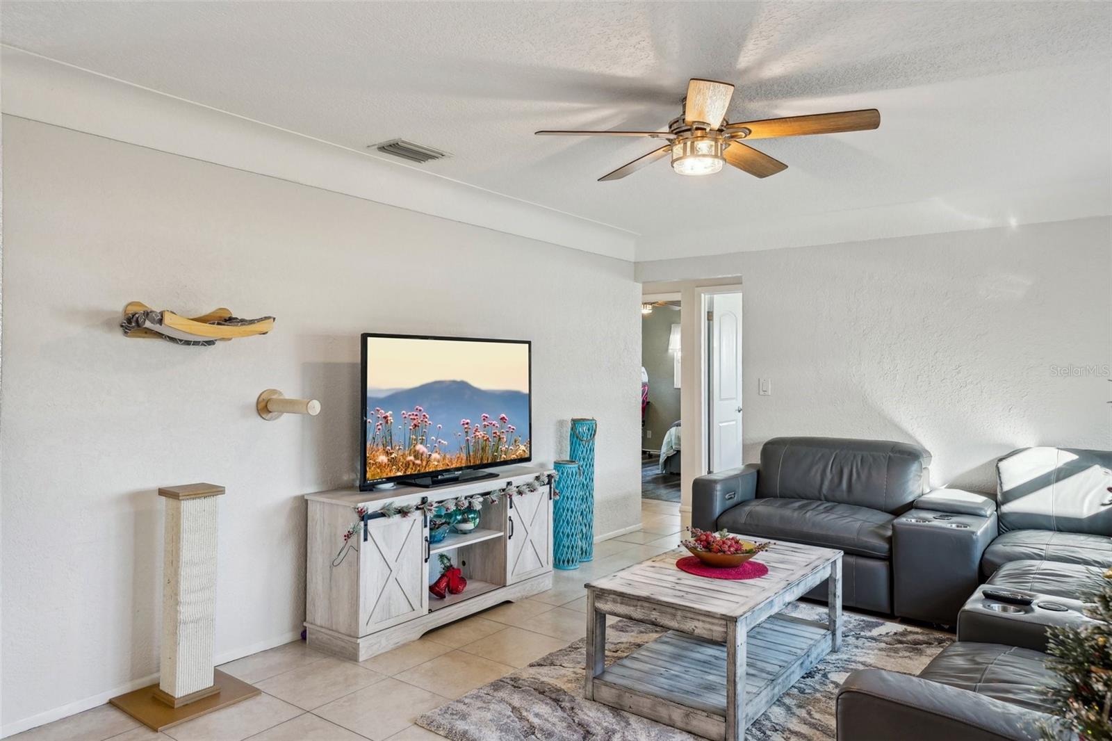 13511 87TH PL, SEMINOLE, FL, 33776