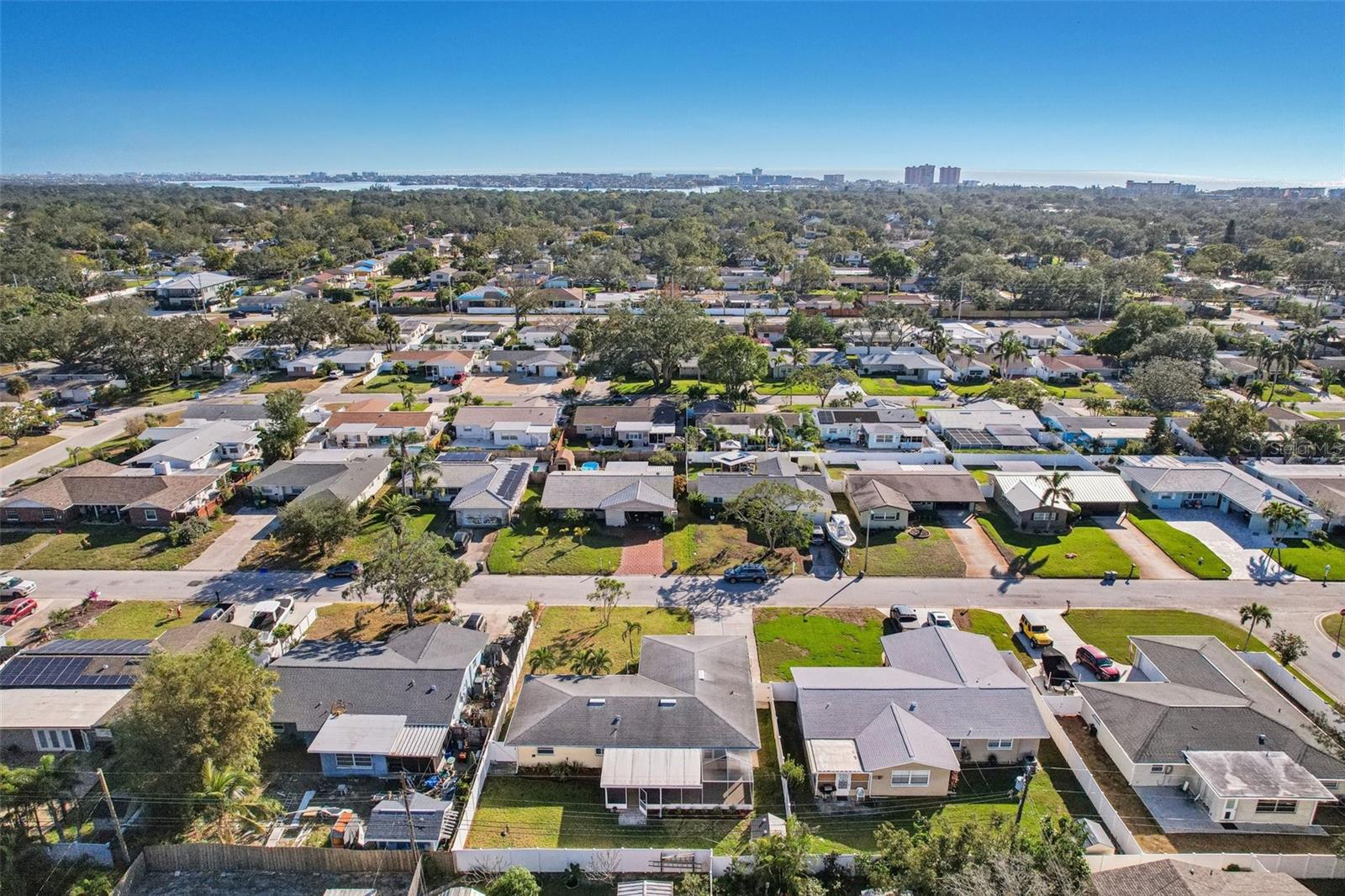 13511 87TH PL, SEMINOLE, FL, 33776