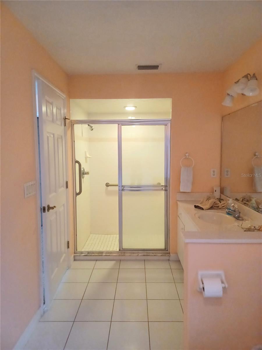 6 WHITE HOUSE DR, PALM COAST, FL, 32164