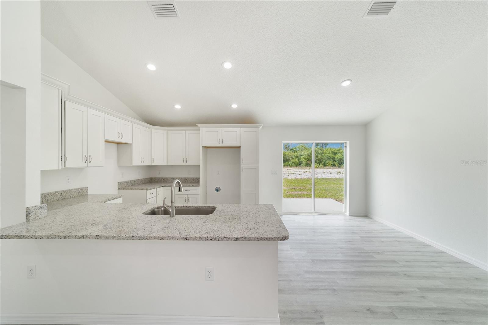 15544 SE 113TH STREET RD, OCKLAWAHA, FL, 32179