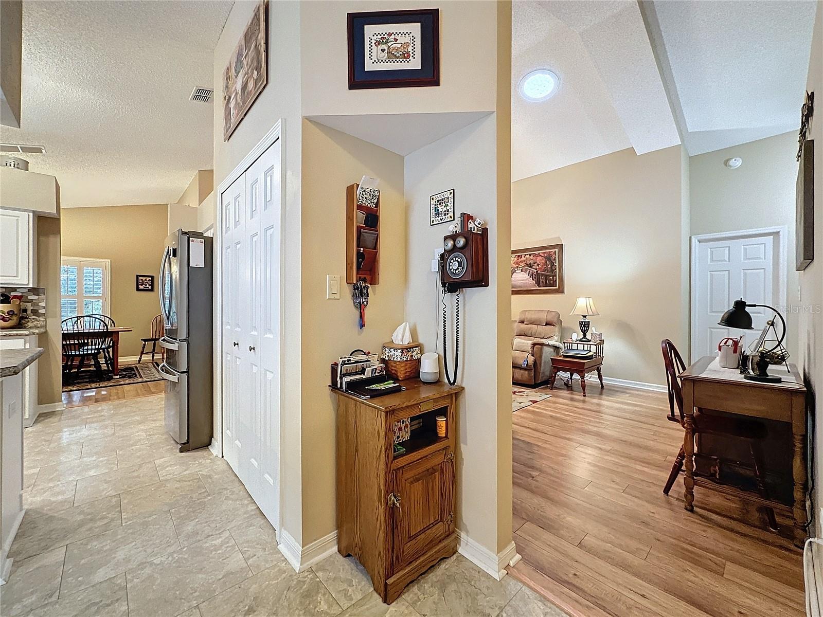 25001 CRANES ROOST CIR, LEESBURG, FL, 34748