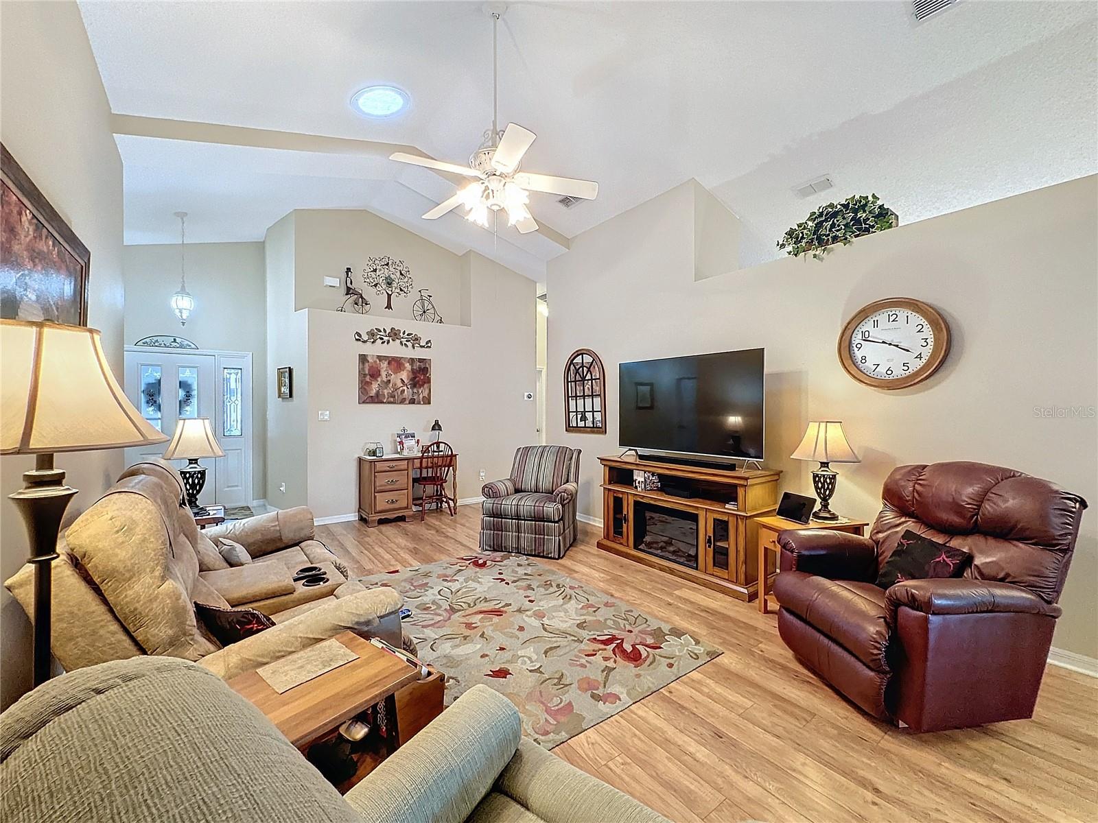 25001 CRANES ROOST CIR, LEESBURG, FL, 34748