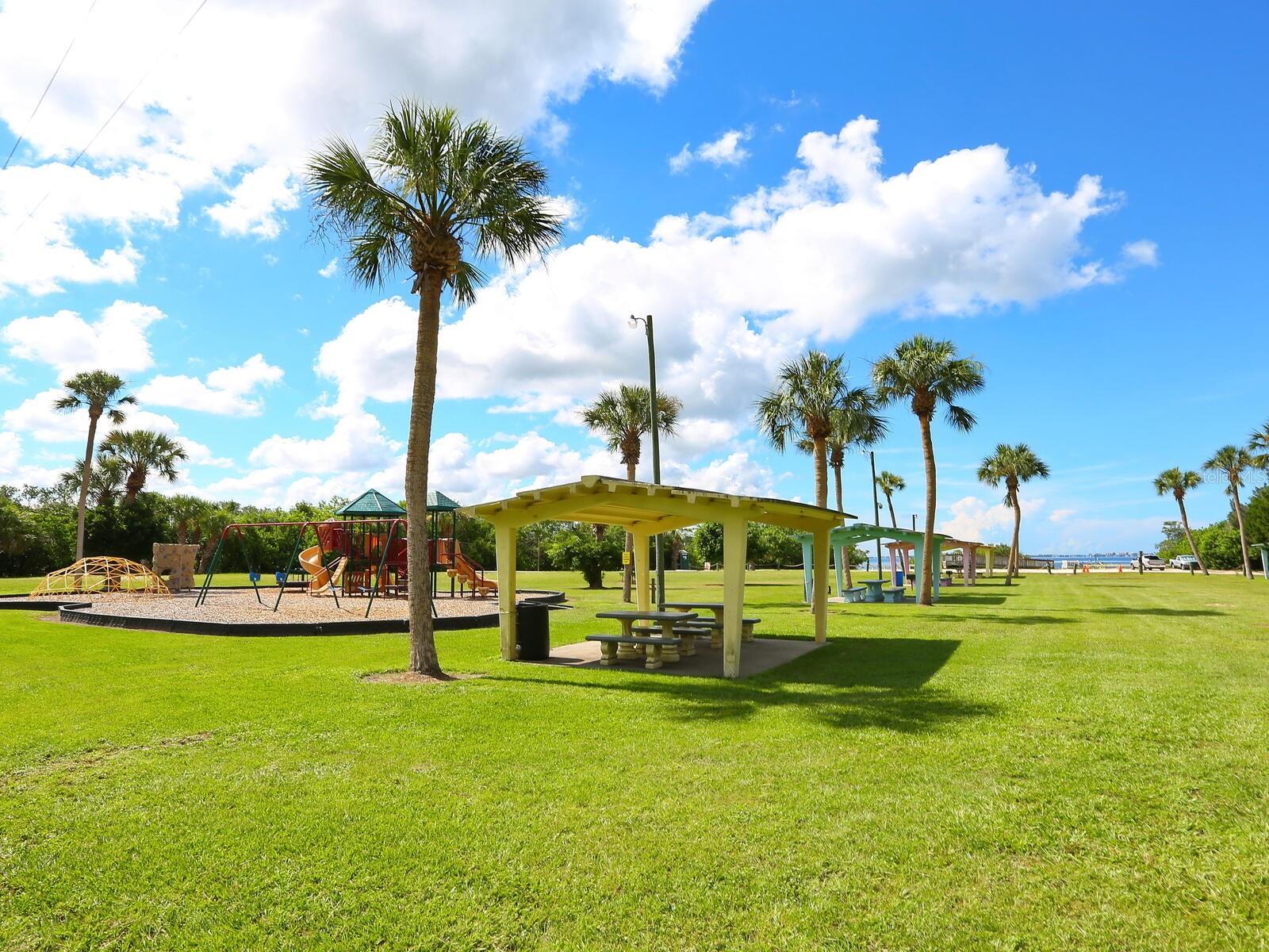 1000 DARTMOUTH DR, BRADENTON, FL, 34207