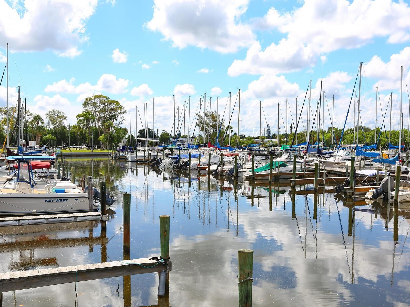 1000 DARTMOUTH DR, BRADENTON, FL, 34207
