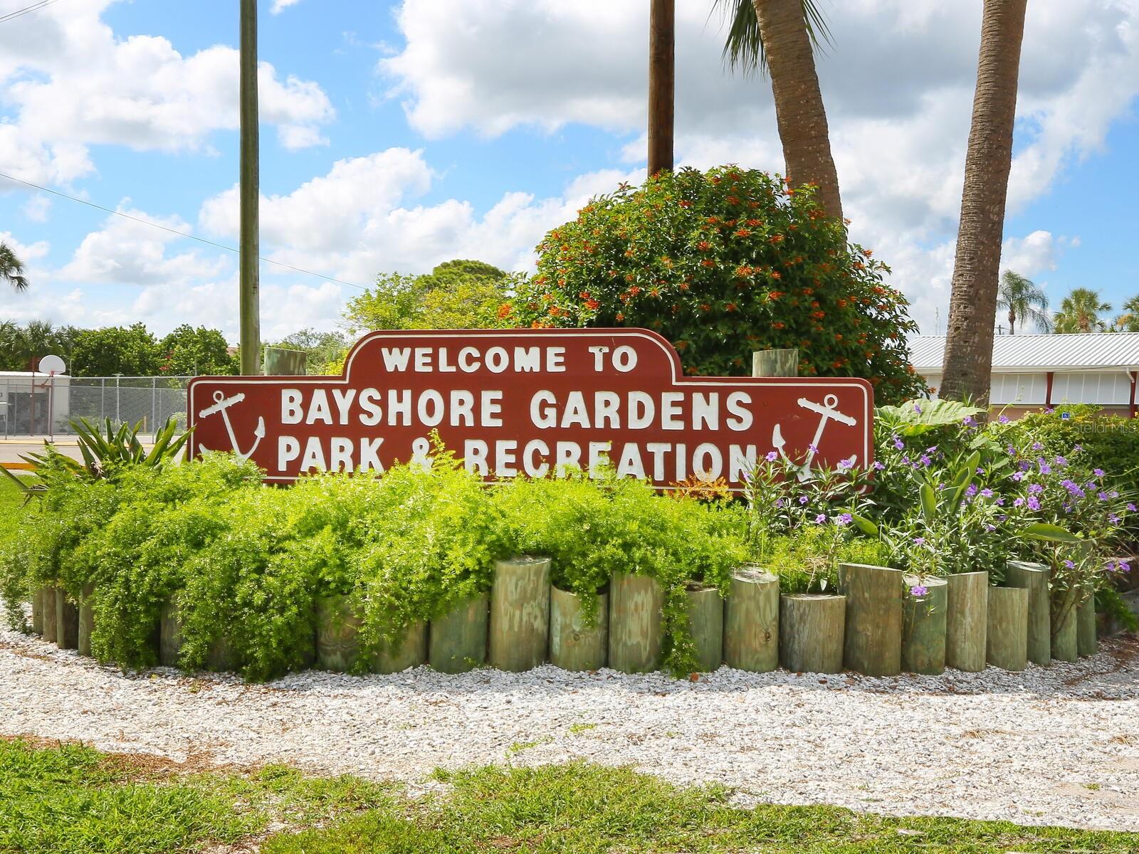 1000 DARTMOUTH DR, BRADENTON, FL, 34207