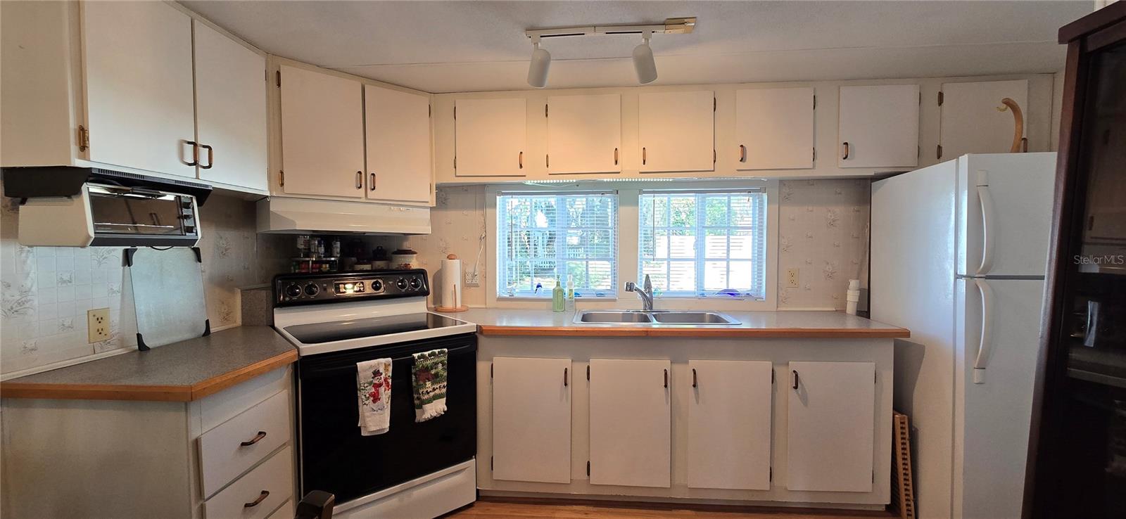 810 OAKWOOD CIR, WILDWOOD, FL, 34785