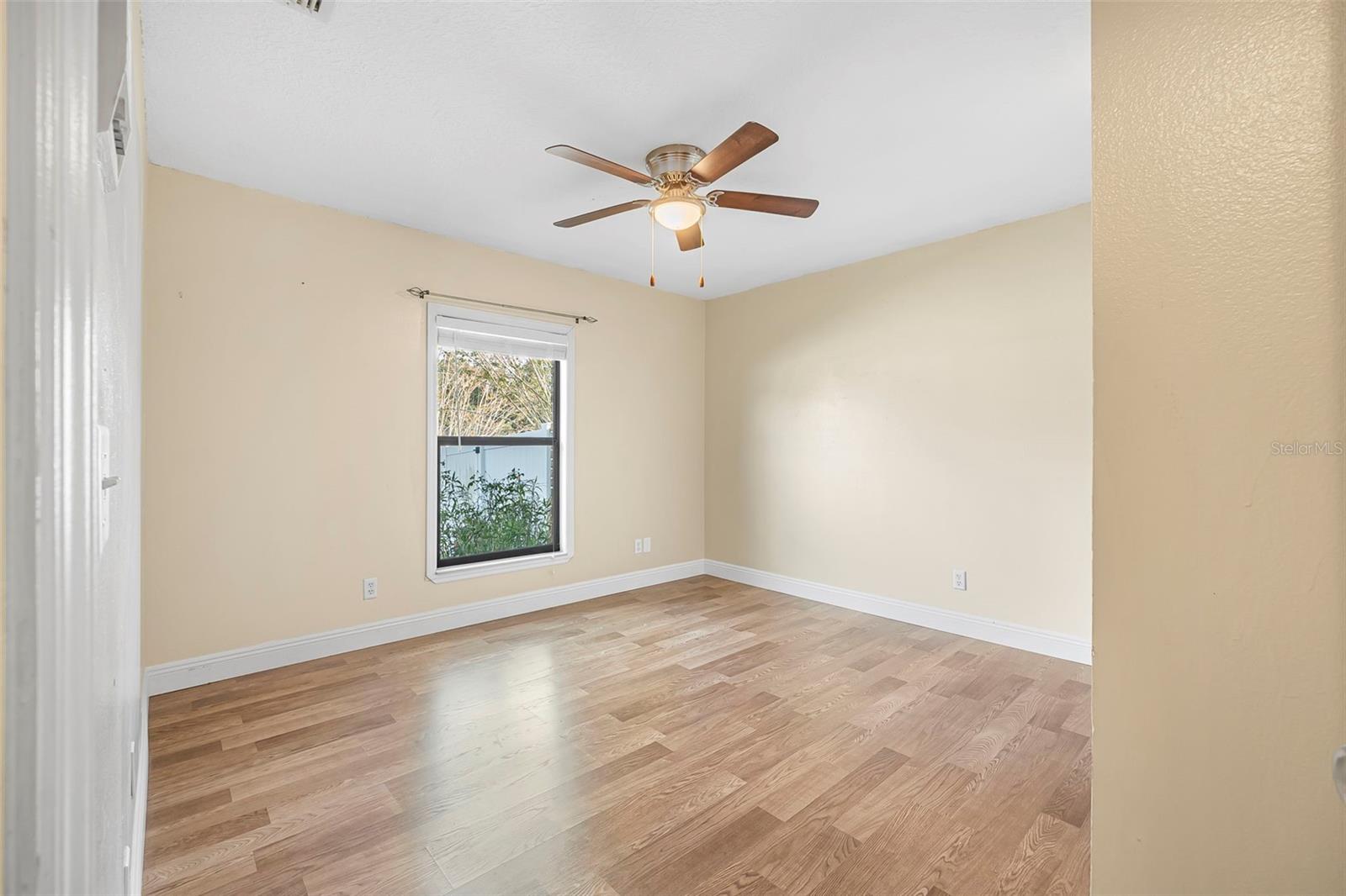 1837 N KINGWAY DR, DELTONA, FL, 32738