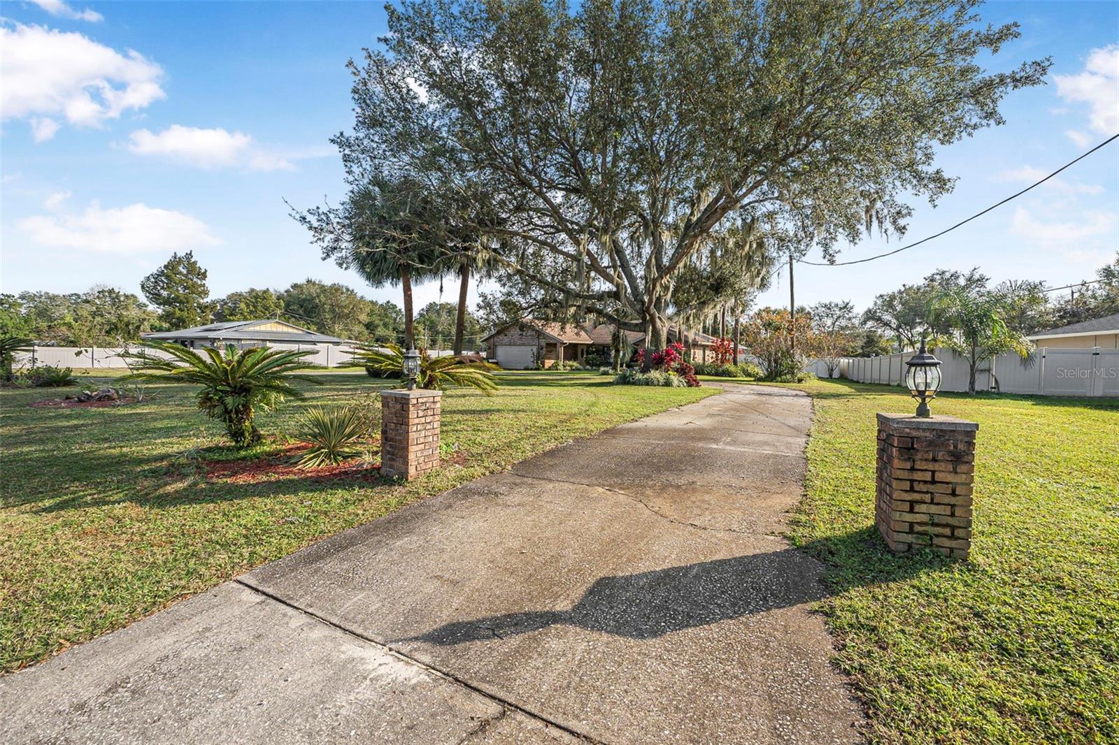 1837 N KINGWAY DR, DELTONA, FL, 32738