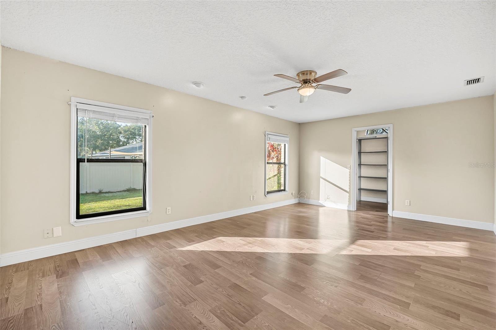 1837 N KINGWAY DR, DELTONA, FL, 32738