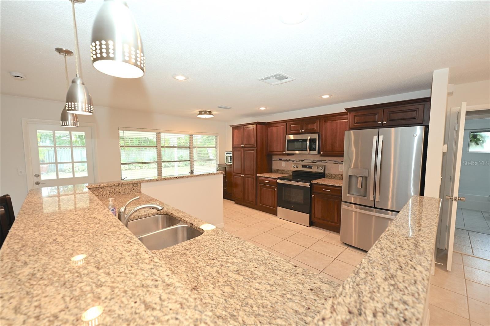 2934 VALLEY FORGE ST, SARASOTA, FL, 34231