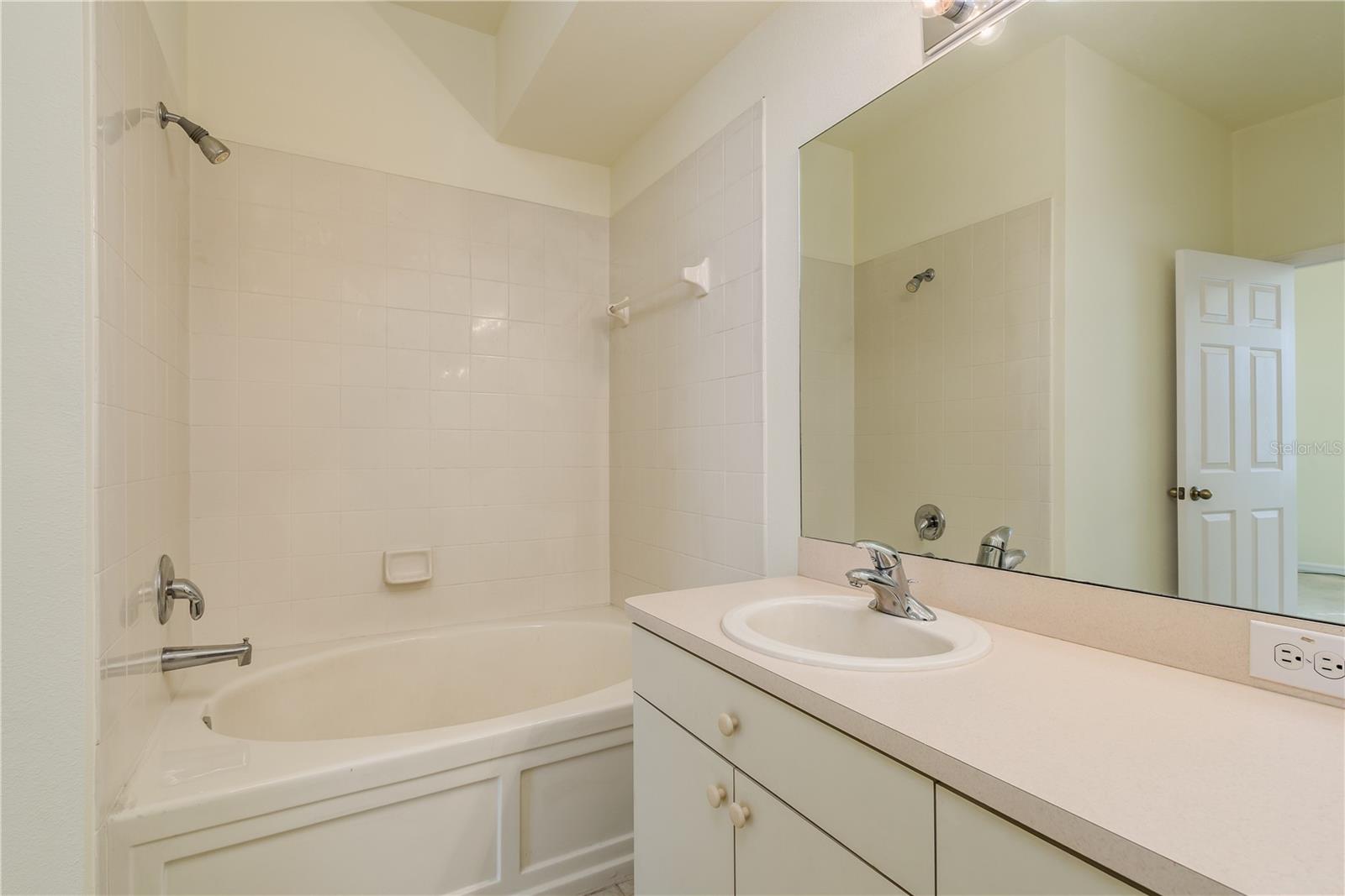 24311 BREEZY OAK CT, LUTZ, FL, 33559