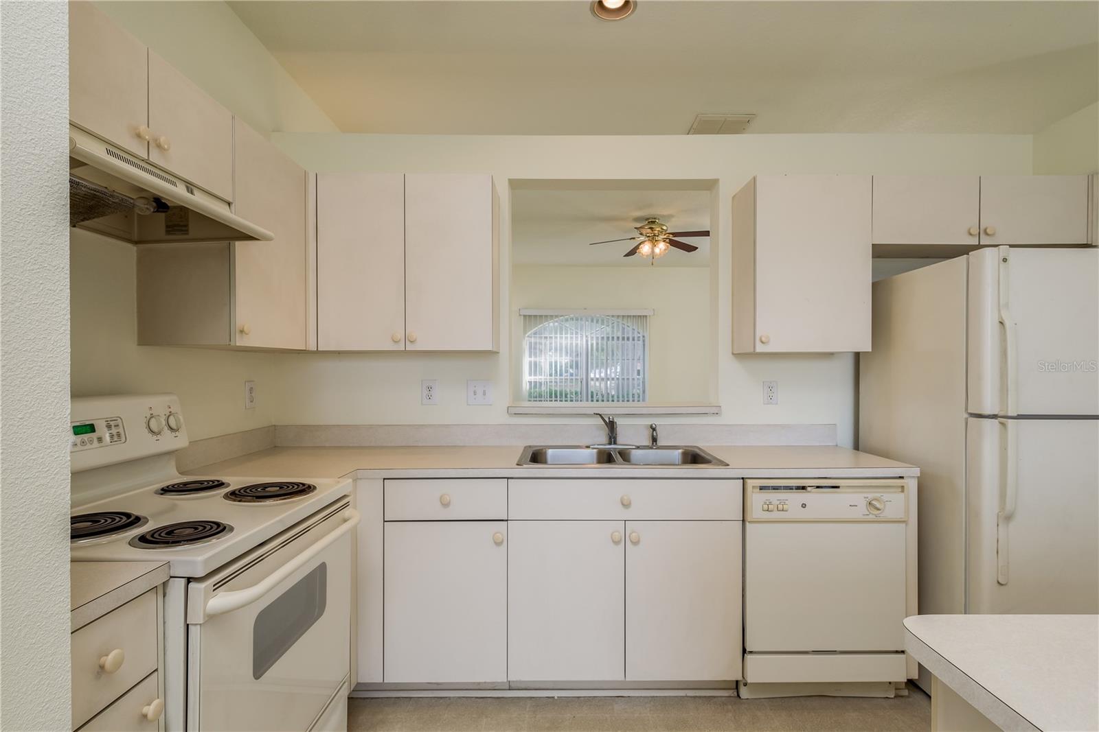 24311 BREEZY OAK CT, LUTZ, FL, 33559