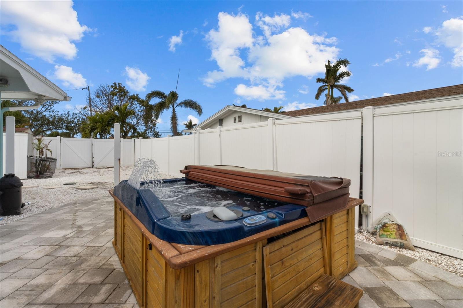 119 POINCIANA LN, LARGO, FL, 33770