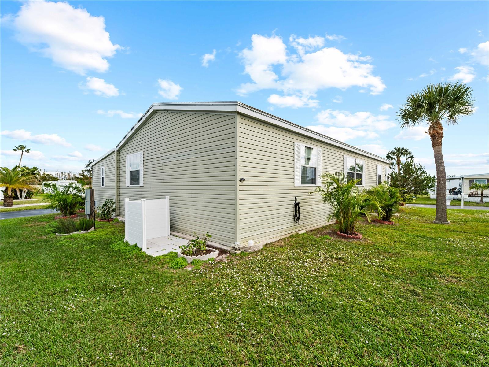 512 ASHWOOD DR, VENICE, FL, 34285