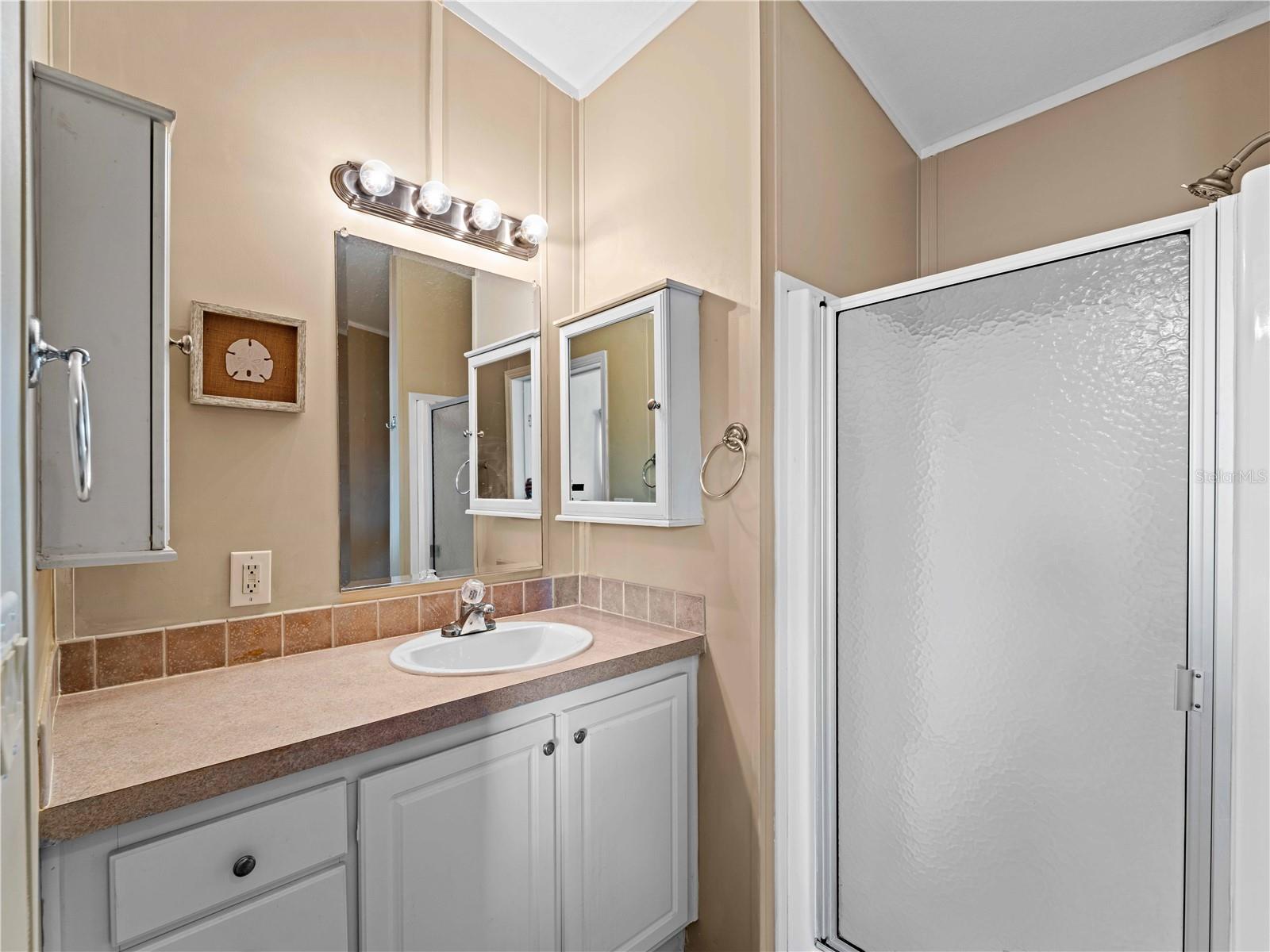 512 ASHWOOD DR, VENICE, FL, 34285