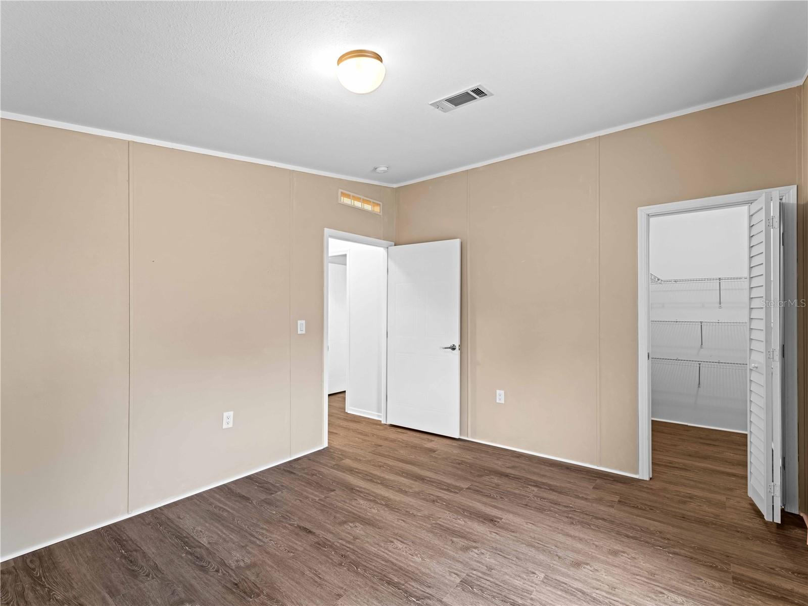 512 ASHWOOD DR, VENICE, FL, 34285