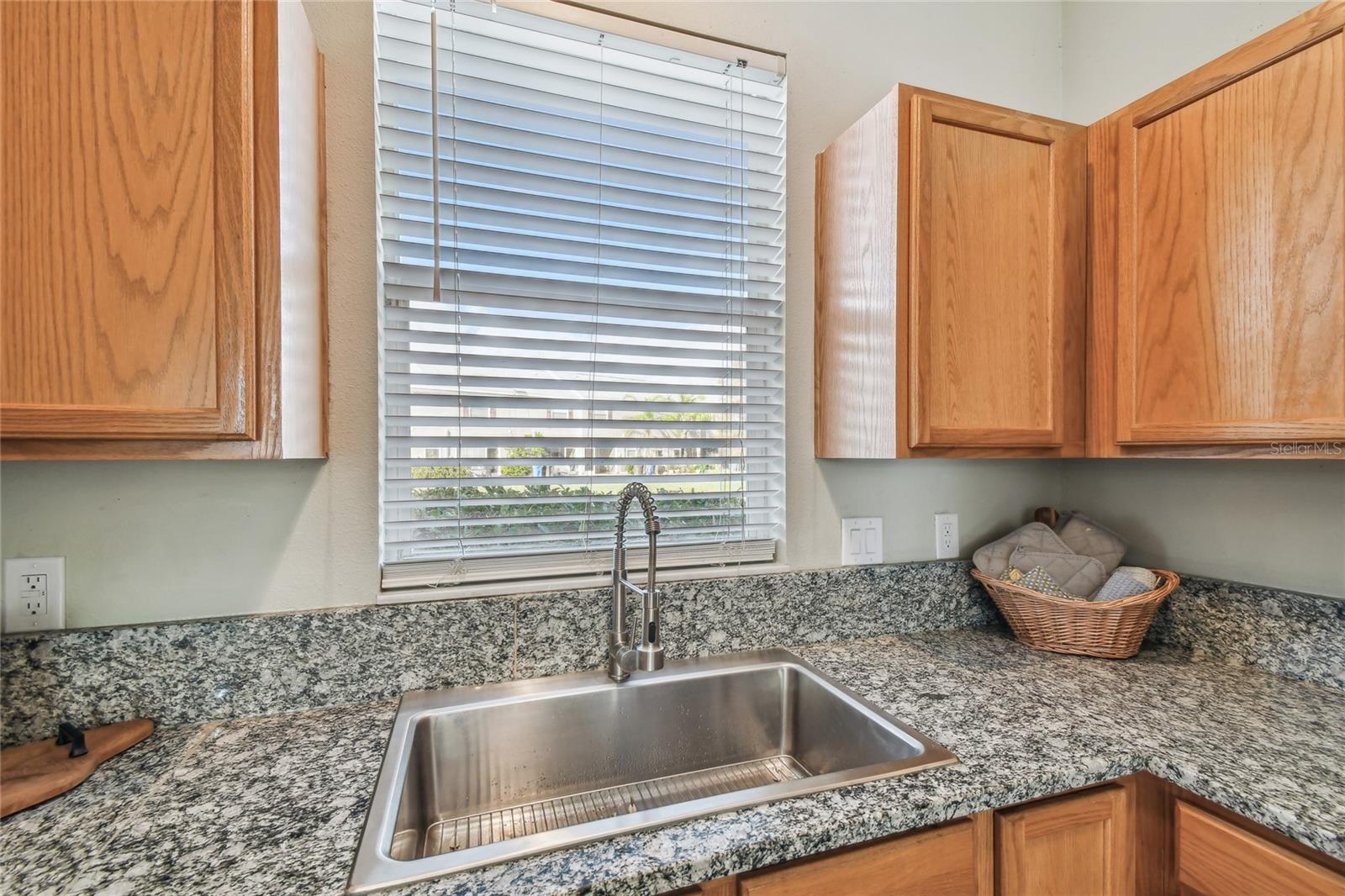 12449 COUNTRY WHITE CIR, TAMPA, FL, 33635