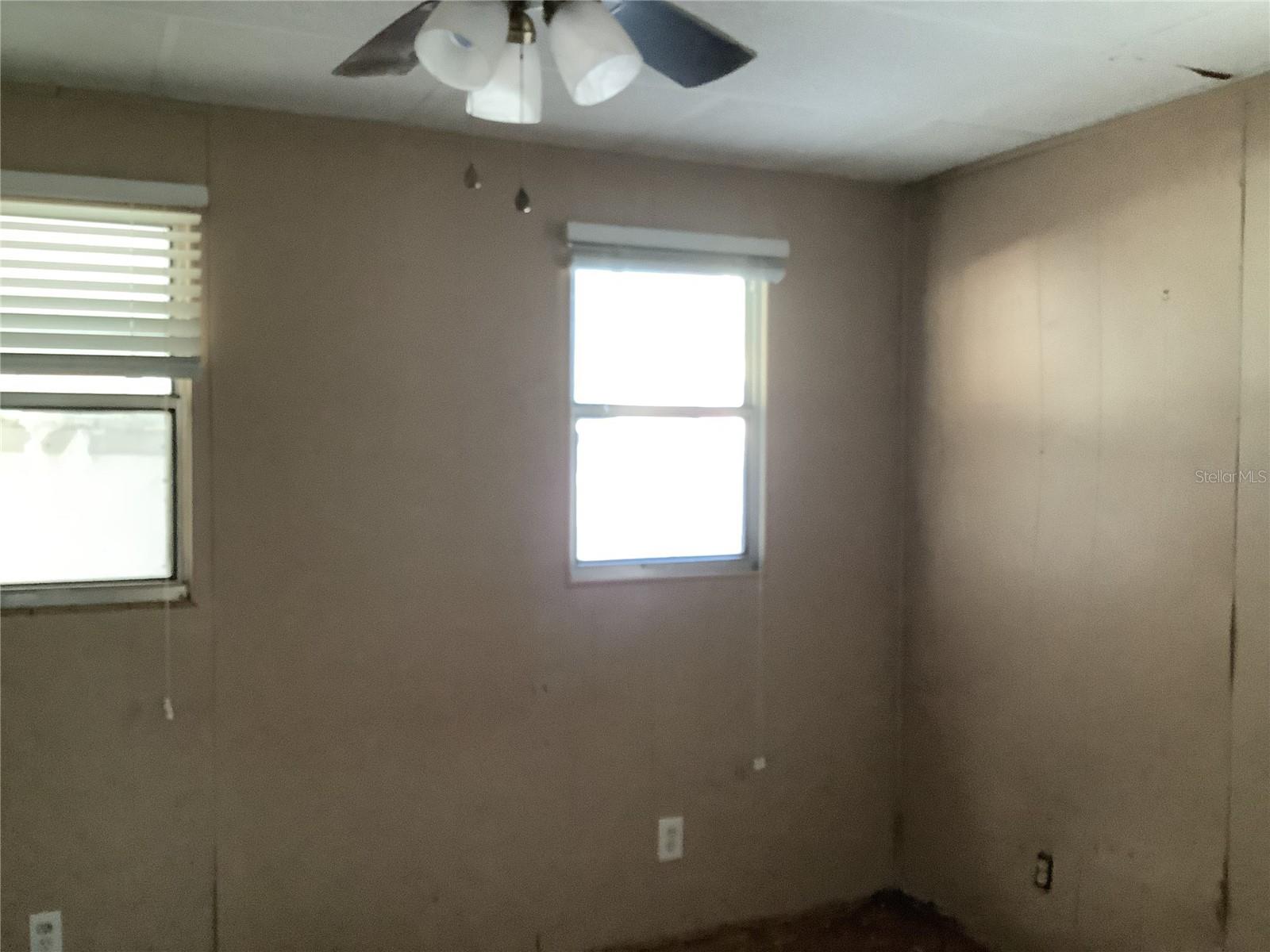 12507 CORTEZ RD W #17, CORTEZ, FL, 34215